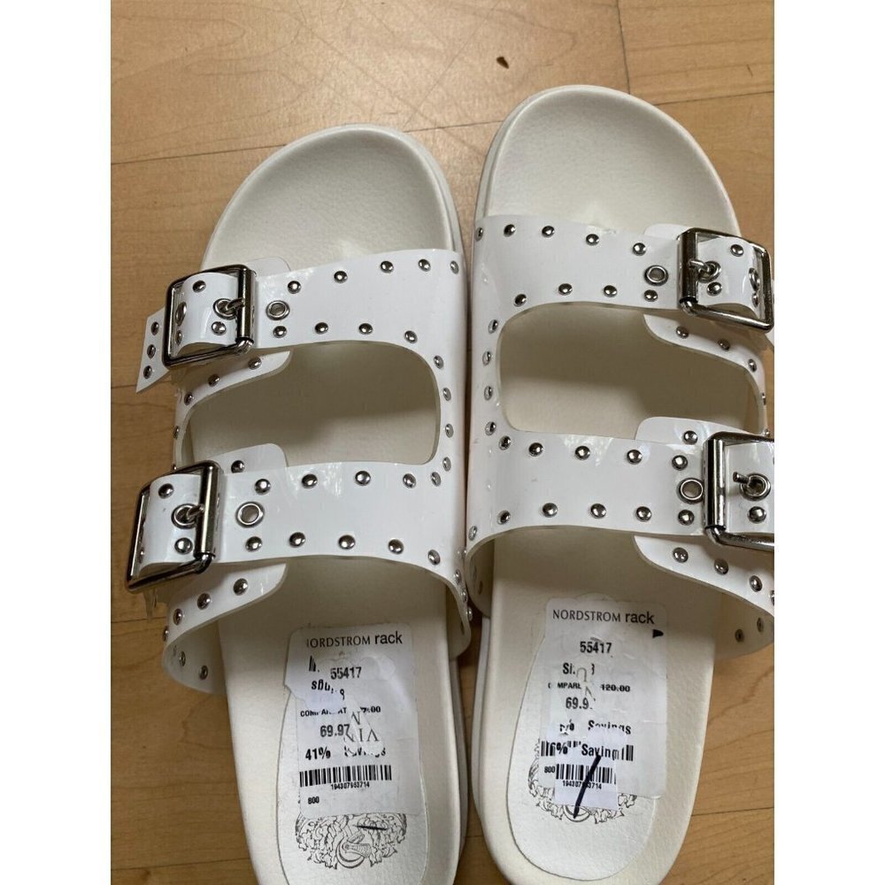 VINCE Camuto "Pavey" 2-band studded slide sandals Women size 8 Buckles - Picture 8 of 8